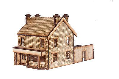 PB002 Victorian Terraced Pub Right Hand OO Gauge Laser Cut Kit